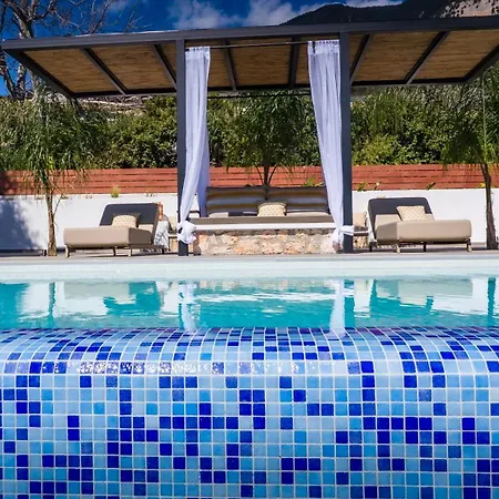 Find Me On Kefalonia Влахата